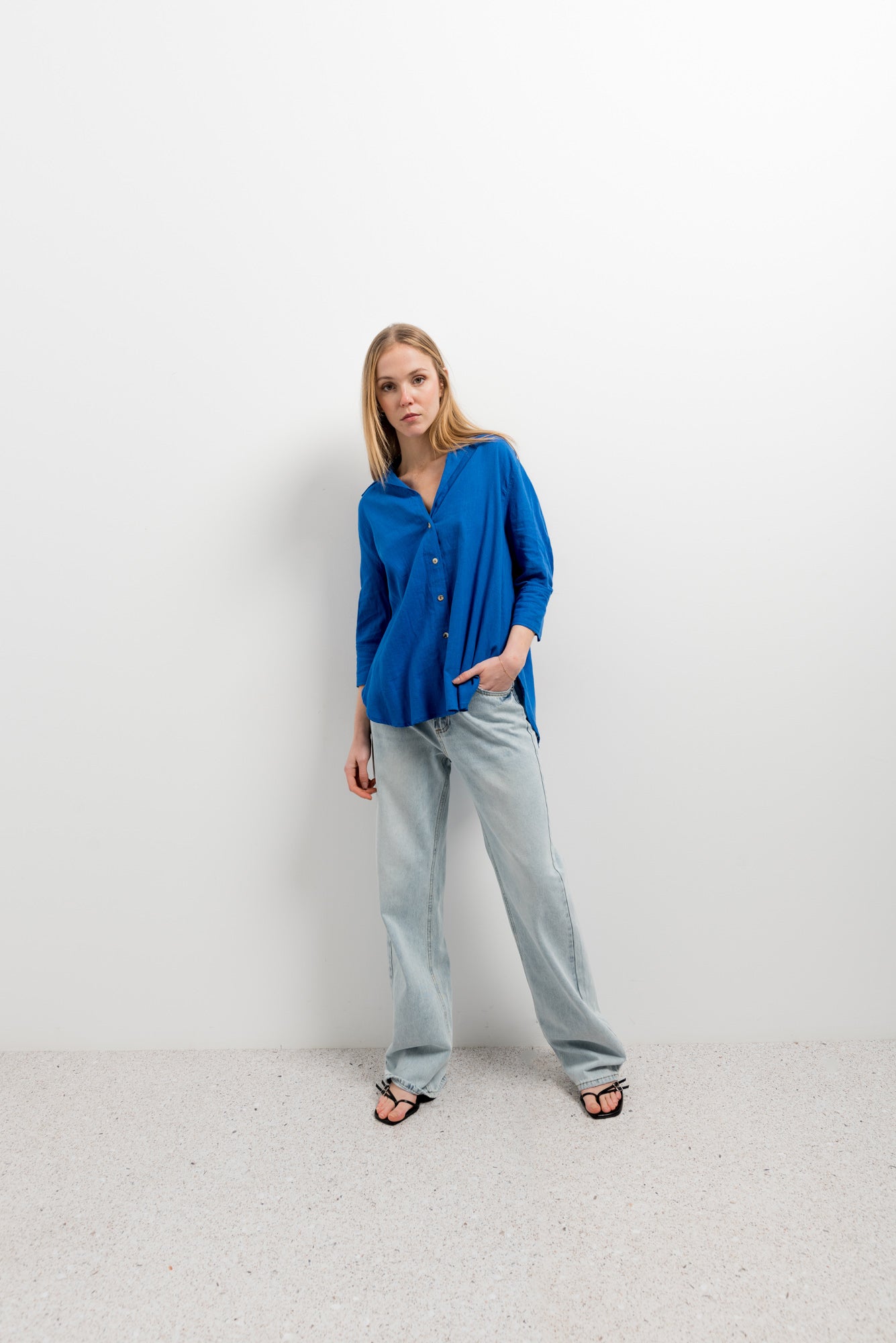 Light Washed Jeans: Tall