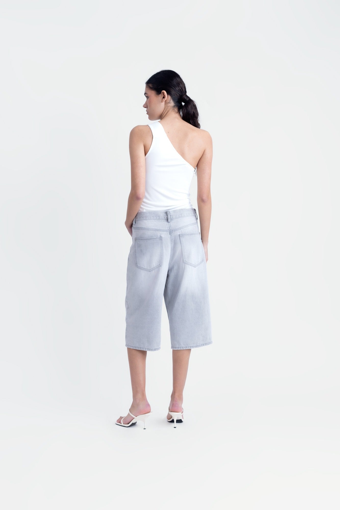 Assymetric Top White