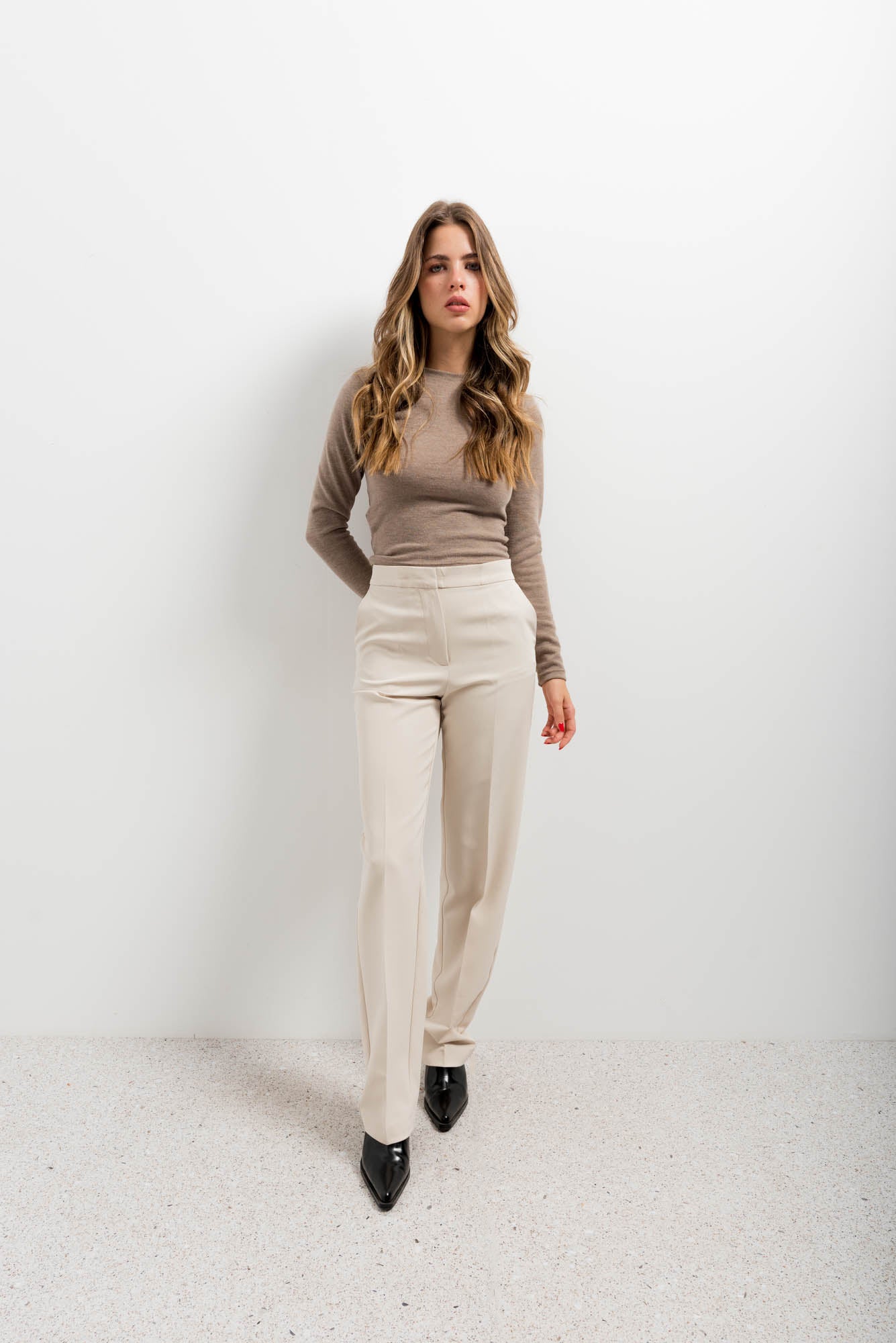 Straight fit pants beige tall