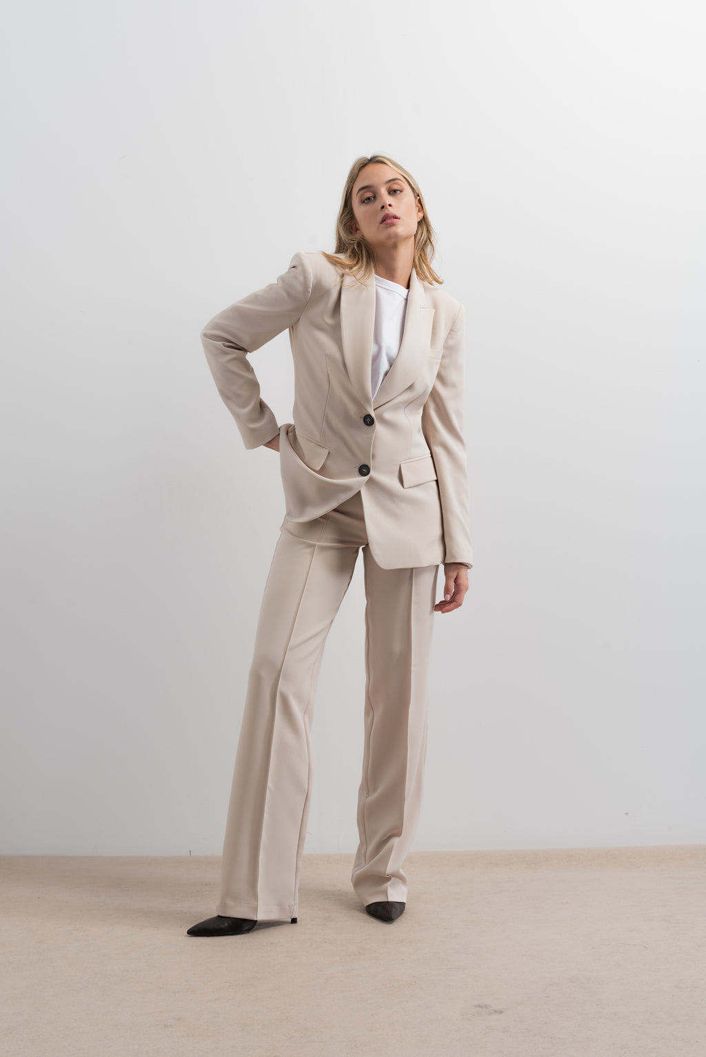 tall pantalon beige