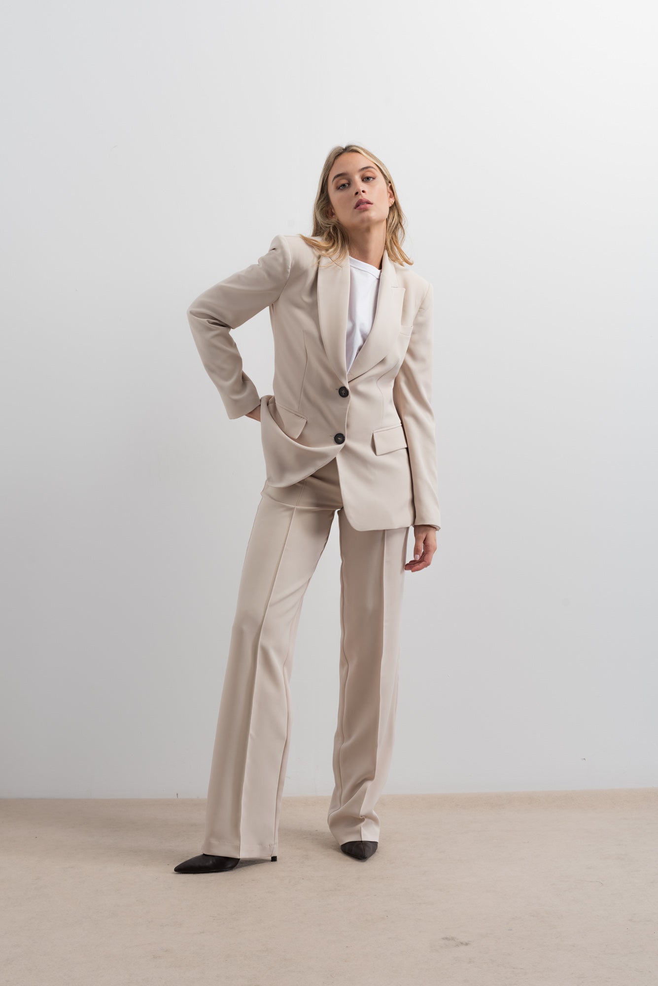 tall pantalon beige