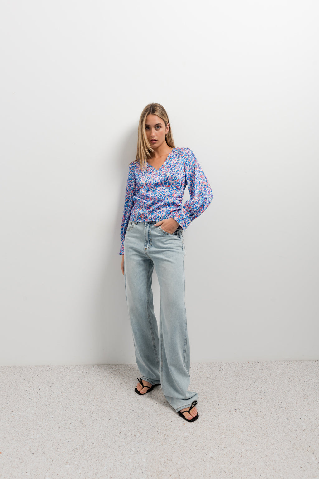 Light Washed Jeans: Tall