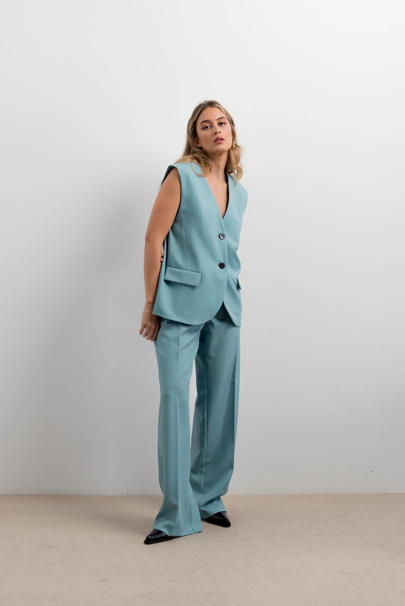 Lapelles Waistcoat Turquoise: oversized